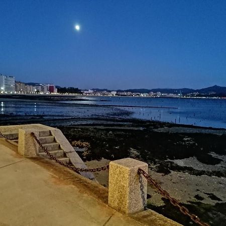 La Casona VIVIENDA USO TURÍSTICO RECIÉN REFORMADA EN EL CENTRO DE VILAGARCÍA. Vilagarcia de Arousa Exterior foto